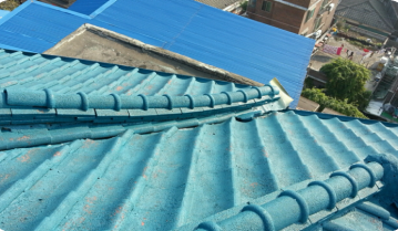 건기넷 3호점 시공팀은 단열 및 방수 작업에 전문화되어 있습니다.기와지붕 주택의 우레탄폼 방수 시공 사례를 소개드 
